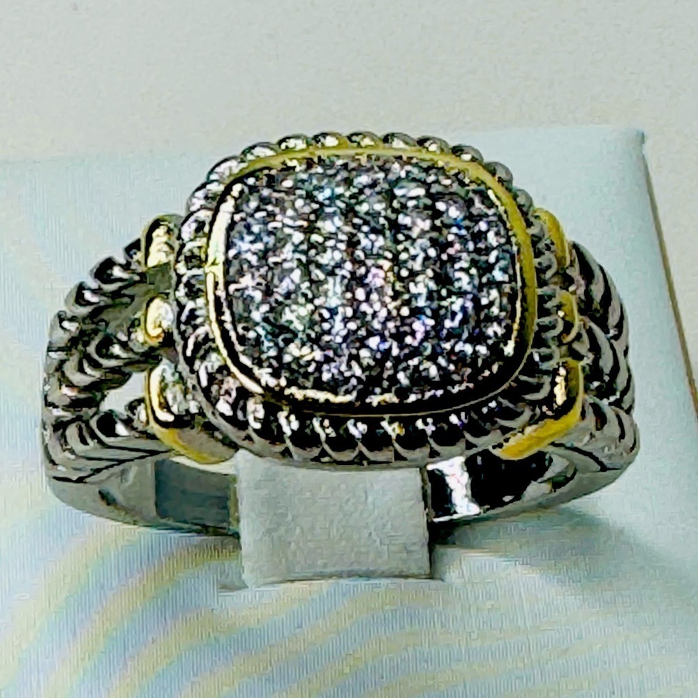 TWO TONE PAVE AND RHODIUM RING